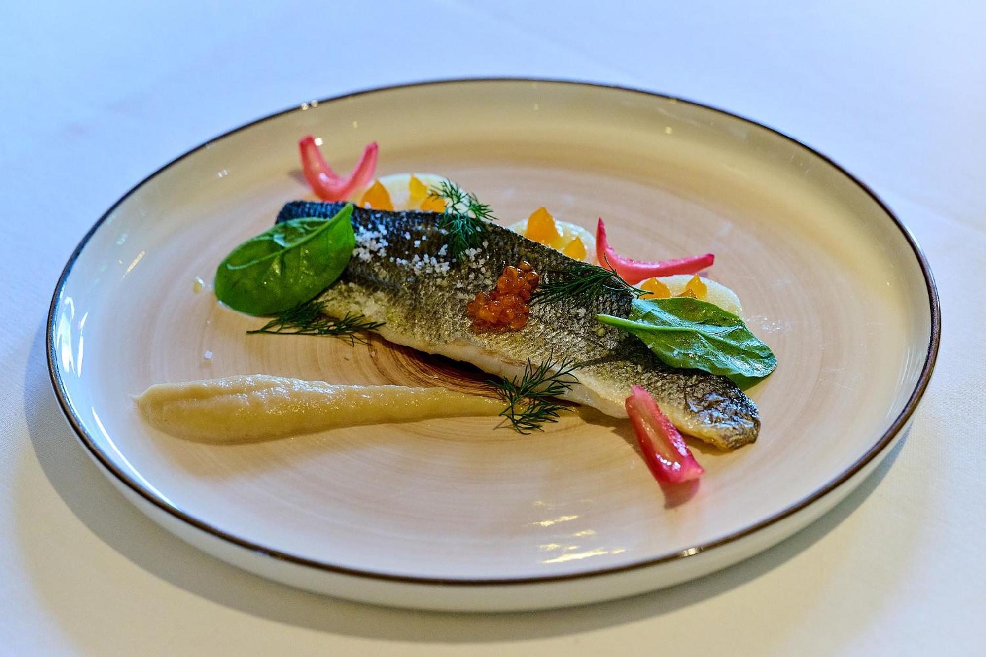 Logis L'Ermitage Hotel & Restaurant Saulges Eksteriør billede